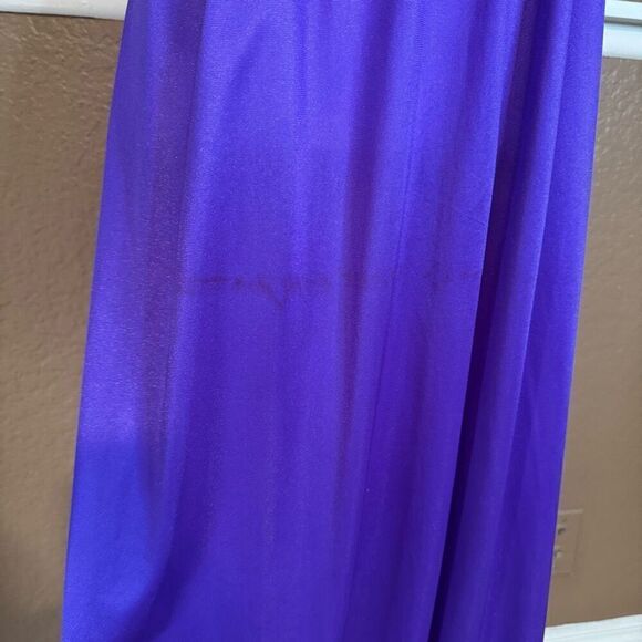 Vintage Size S Lace Trim Floor Length Lingerie Nightgown Royal Purple Romantic - Picture 8 of 8